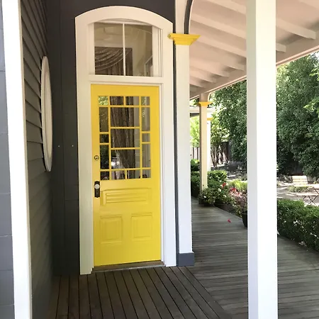 Brannan Cottage Inn-3