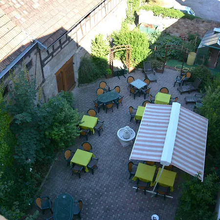 Logis Hôtel du Centre - Halte idéale en cyclotourisme avec garage à vélos clos-2
