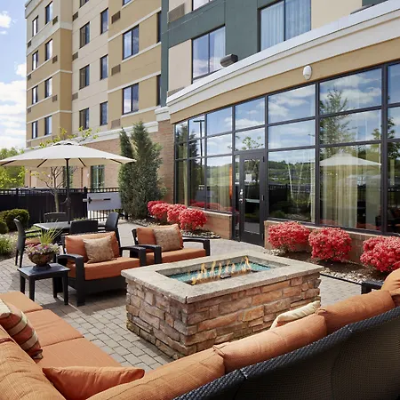 Courtyard By Marriott Pittsburgh Washington Meadow Lands-2
