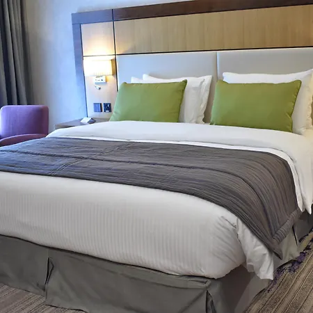 Golden Tulip Media Hotel-3