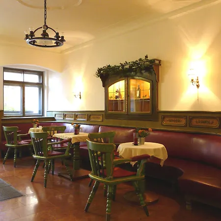 Hotel Schwarzes Rössl-2