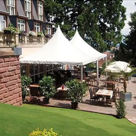 Le H - Hotel & Restaurant-3