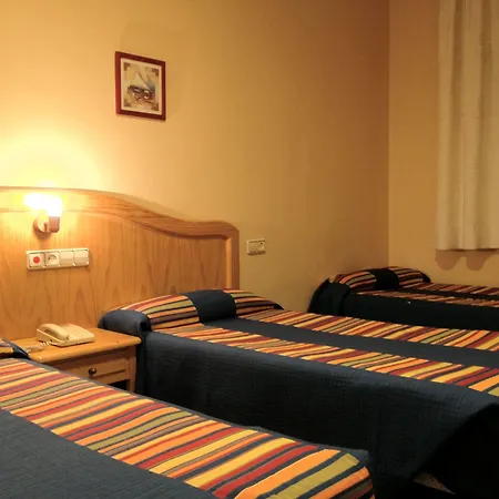 Hostal Los Corchos-3