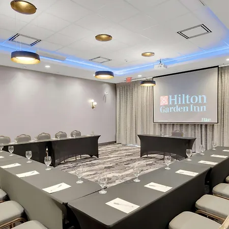 Hilton Garden Inn Toronto/Brampton-3