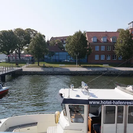 Hotel Hafenresidenz Stralsund-3