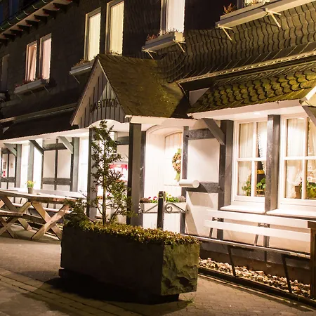 Hotel&Gasthof Hubertushöhe - Ihr Hotel für Urlaub mit Hund-3