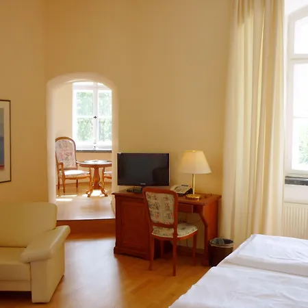 Hotel Schloss Spyker-3