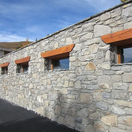 Hotels Les Catrems&Le Montagnou-2