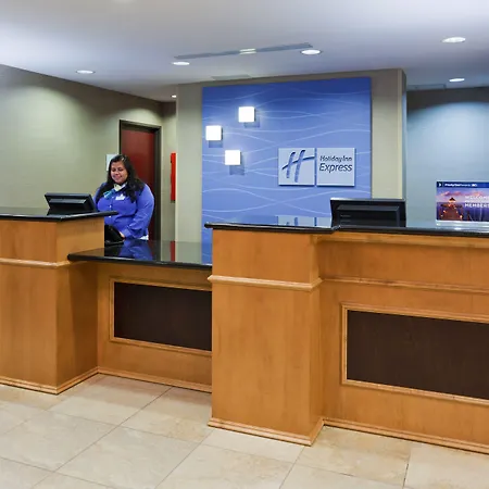 Holiday Inn Express And Suites Rochester West-Medical Center By Ihg-3