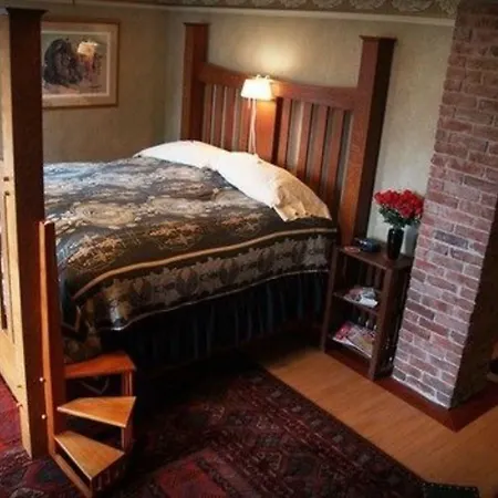 Alaska'S Capital Inn Bed And Breakfast (Adults Only)-3