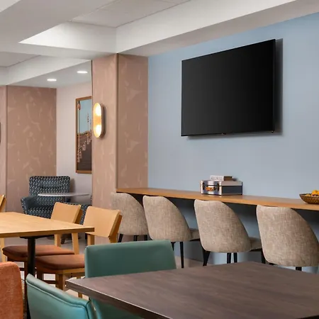 Hampton Inn Neptune-3