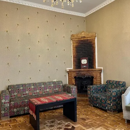 Premier Old Gates Hotel-3