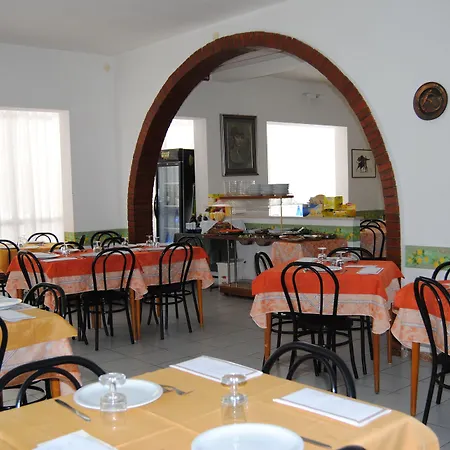 Hotel Trevi-3