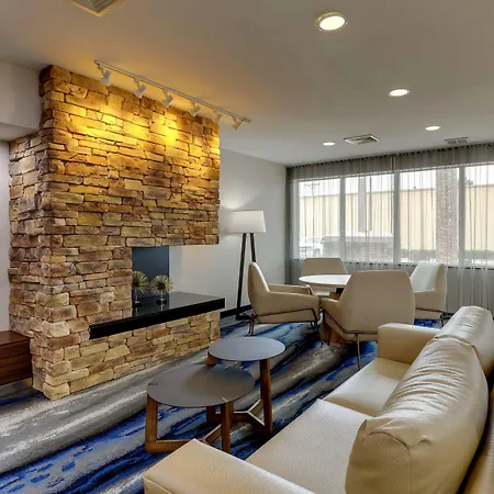 Fairfield Inn And Suites Hutchinson-3