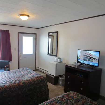 Lake 'N Pines Motel-2