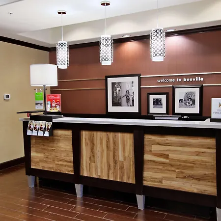 Hampton Inn Beeville-2