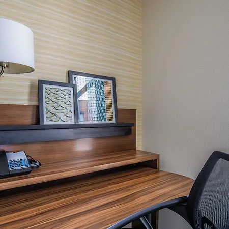 Fairfield Inn And Suites Chicago Downtown-River North-2