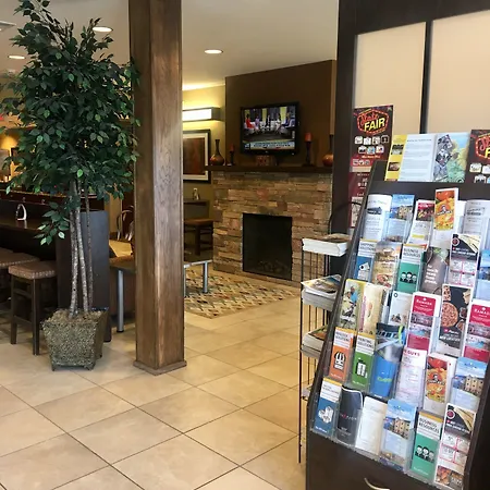 Microtel Inn & Suites By Wyndham Minot-3