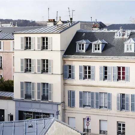 A l'Hôtel Des Roys-3