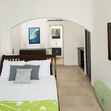 Casa Verde Hotel - Steps To The Beach, Pool, Restaurant & Bar-3