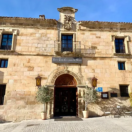 Hotel Tres Coronas de Silos-2