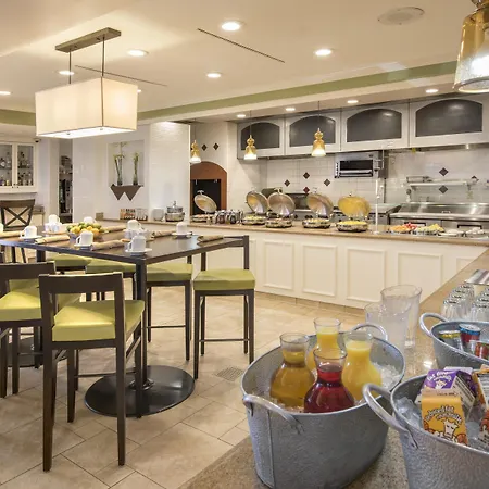 Hilton Garden Inn Midland-3