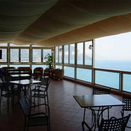 Hotel Capo Skino-2