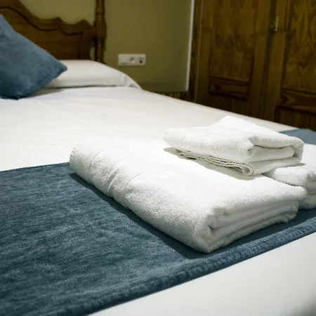 Hostal Valdepeñas by Bossh Hotels-3