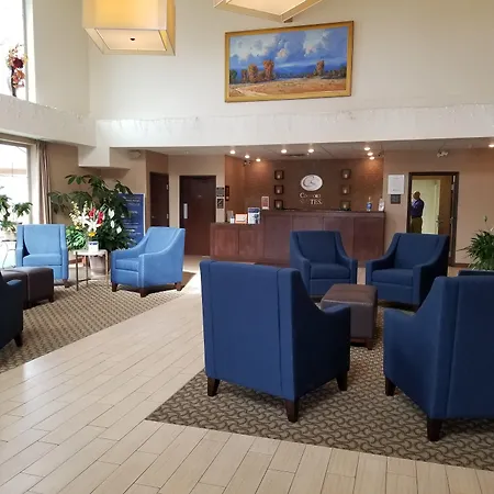 Comfort Suites Farmington-3