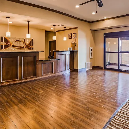 Best Western Plus Seminole Hotel & Suites-2