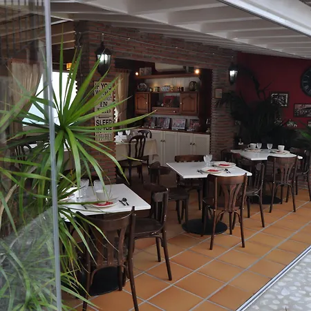 Welcome Inn Nerja Guest House Luxury Bed & Breakfast-2