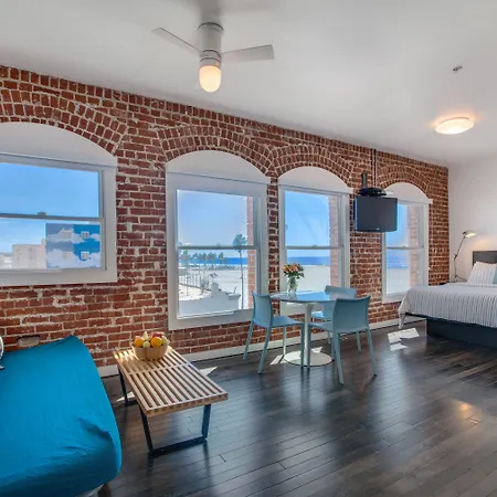 Venice Breeze Suites-3