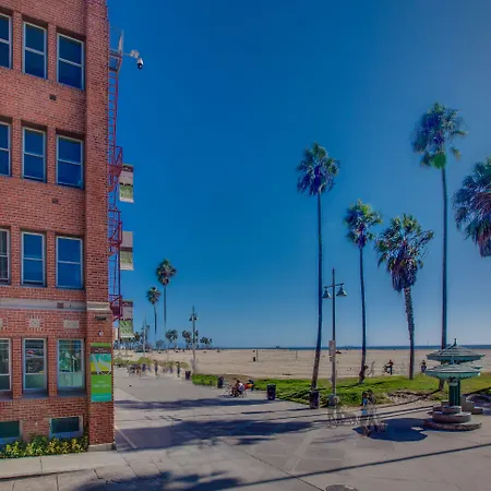 Venice Breeze Suites-2
