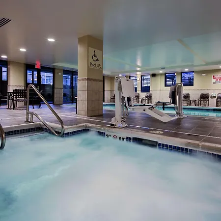 Hilton Garden Inn Lincoln Downtown/Haymarket-3