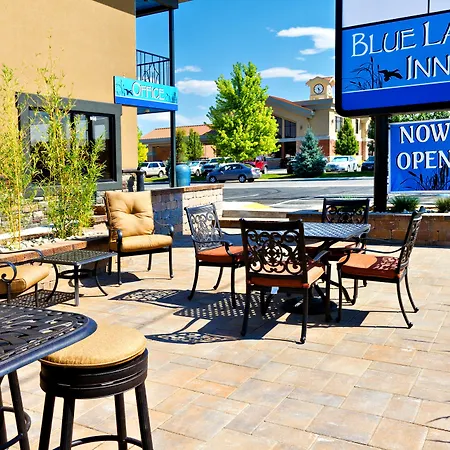 Blue Lakes Inn-3