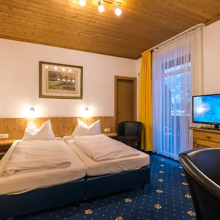 Hotel garni Almenrausch und Edelweiss-2