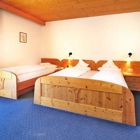 Hotel Dolomiten-3