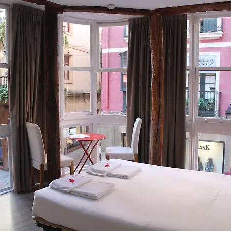 Pension Aliciazzz Bed And Breakfast Bilbao-3