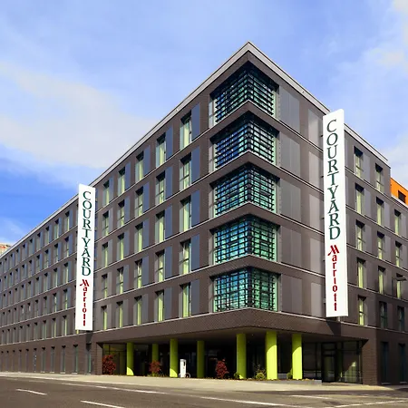 Courtyard By Marriott Cologne-2