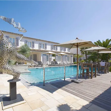 Le Clos Saint-Martin Hôtel&Spa-3