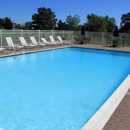 Winnapaug Inn-2