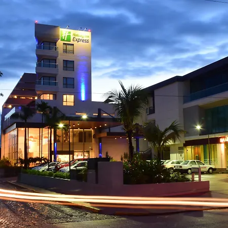 Holiday Inn Express Puerto Vallarta, an IHG Hotel-2