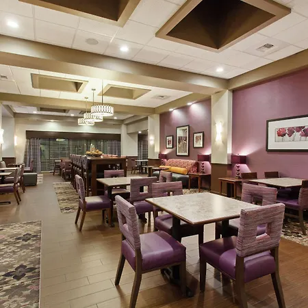 Hampton Inn Seattle/Everett Downtown-3