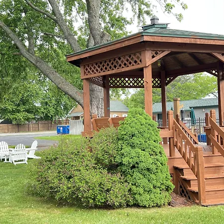 Viking Arms Inn - Ludington-2