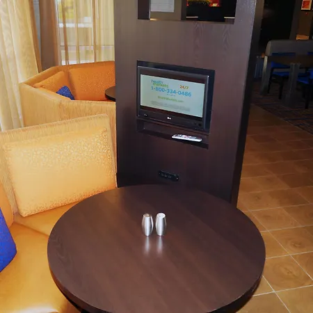 Courtyard By Marriott Philadelphia Bensalem-3