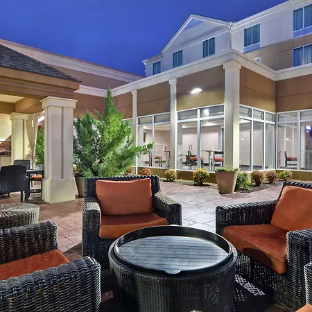 Hilton Garden Inn And Fayetteville Convention Center-3
