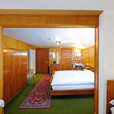 Hotel Alphubel-3