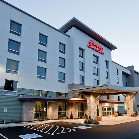 Hampton Inn & Suites Bellevue Downtown/Seattle-2