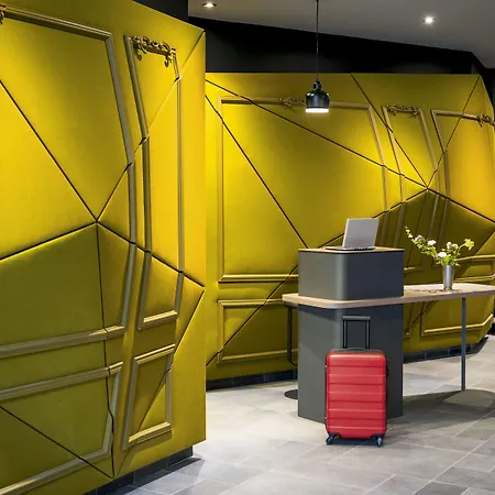 Okko Hotels Lyon Centre-3