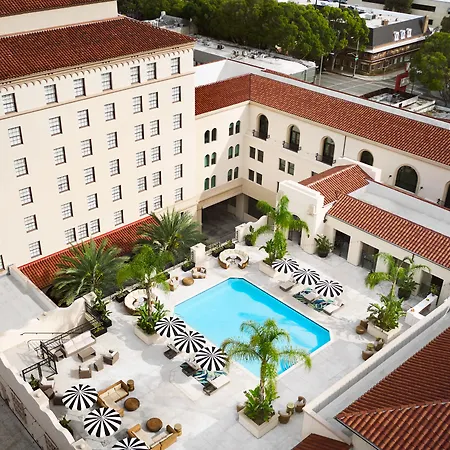 Pasadena Hotel & Pool-2